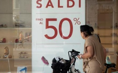 Sales Madness: Starting with a Bang in Italy’s È Saldi Mania