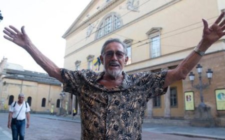 Fabio Testi’s “Terrifying” Evening at the Gardens of San Paolo – Photos