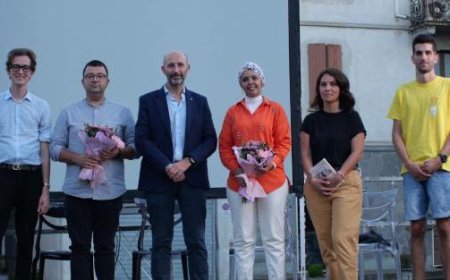 Buch “Saman” präsentiert und Vereine “Al-Amal” und “Scanderbeg” ausgezeichnet während der zweiten Abend von “Sommerlichtern”