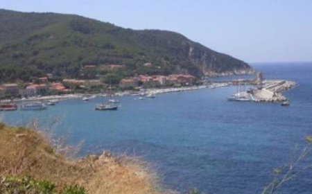 Bootskollision auf Elba: Familie mit 4 Personen gerettet, auch zwei Minderjährige an Bord verletzt
