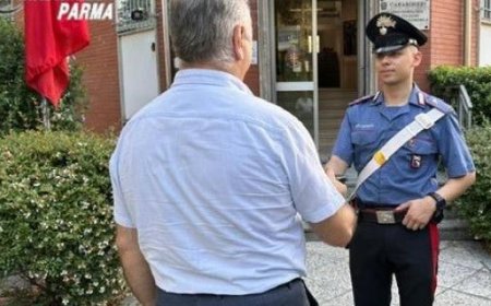 Une femme trouve un portefeuille avec 3 000 euros par terre à Fidenza : elle appartenait à un senior qui devait payer ses factures de maison