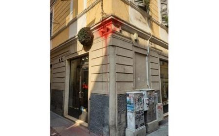 Boote in Borgo Giacomo mit roter Farbe “geblendet”: Videos und Fotos des Vandalismus