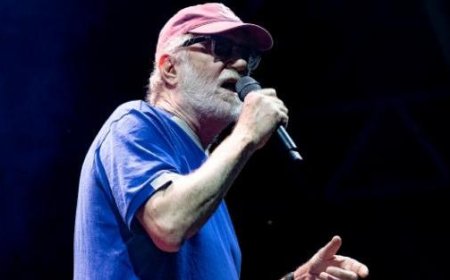 De Gregori im Parco Ducale: Klare Seiten mit ewigen Liedern. Publikum in Ekstase.