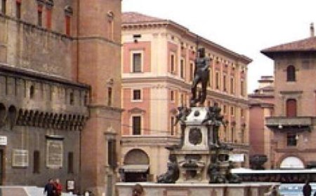 Extinction Rebellion klagt an: “Missbrauch in Polizeiwache in Bologna, Aktivistin gezwungen sich vor Polizeibeamten auszuziehen und zu bücken”