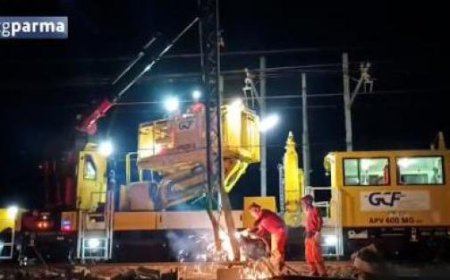 Arbeiten auch nachts, um die Eisenbahnlinie in der Via Toscana zu reparieren – Video