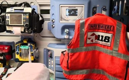 Unfall in Medesano: Rettungskräfte im Einsatz. A1, Staus zwischen Campegine und Parma aufgrund eines Unfalls
