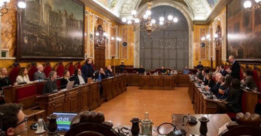 Stadtrat: Bocchi, Cavandoli und Dalla Tana greifen Forma Futuro, Botteghino und Luna Park an