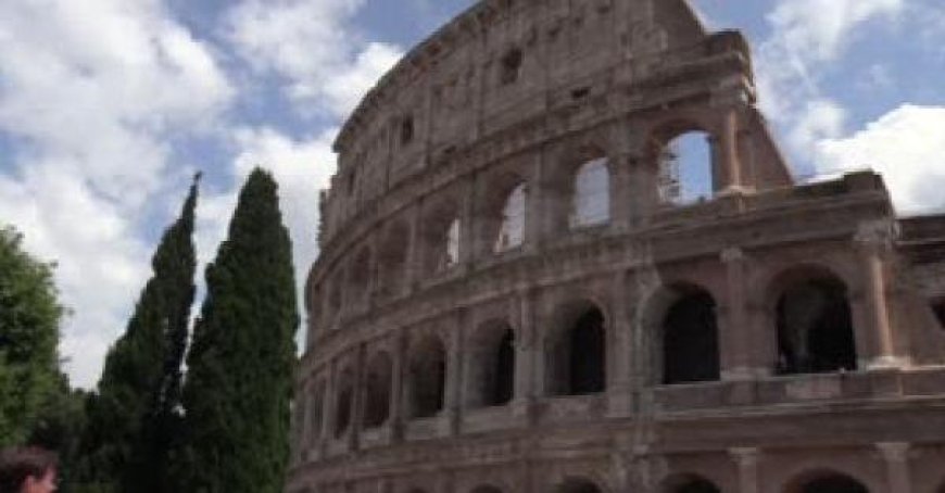 50.000 Euro Rolex der Ehefrau des Audioslave-Sängers in Rom gestohlen: gewaltsamer Raubüberfall in der Innenstadt