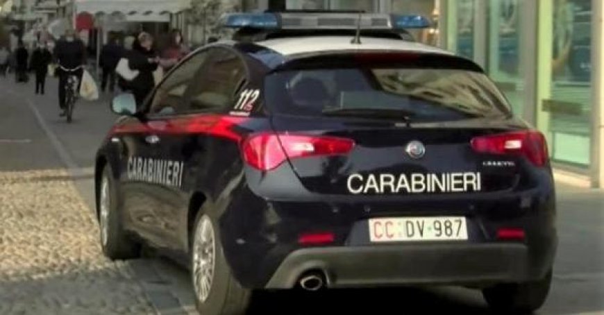 Une touriste se fait voler son sac après avoir demandé où se trouve une pharmacie