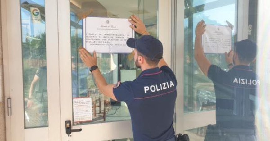 Polizei schließt Lokal in Via del Taglio nach Massenschlägerei mit 50 Beteiligten und Messerstecherei