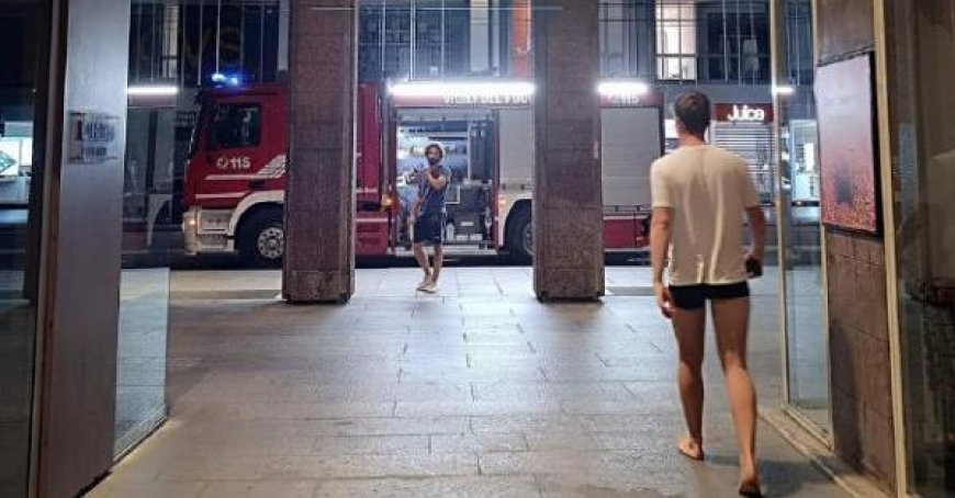 Incendie dans un bureau : nuit de peur dans la rue Goldoni