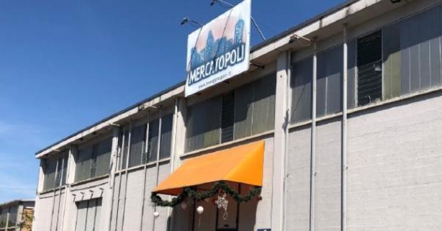Mercatopoli, alles steht still. Kunden: “Wo ist unser Zeug?”
