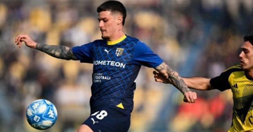 Parma Calcio : Dennis Man prolonge son contrat jusqu’en 2027