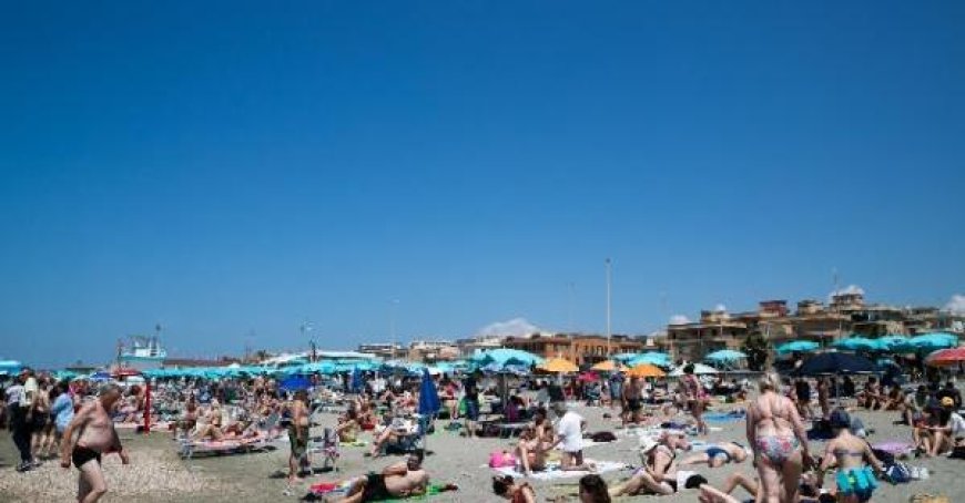 Touristendorf beschlagnahmt, 150 Personen evakuiert