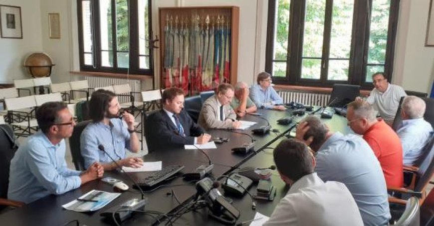 Neue Brücke zwischen Colorno und Casalmaggiore: Treffen in der Provinz, Stocchi besorgt über Zeitplan