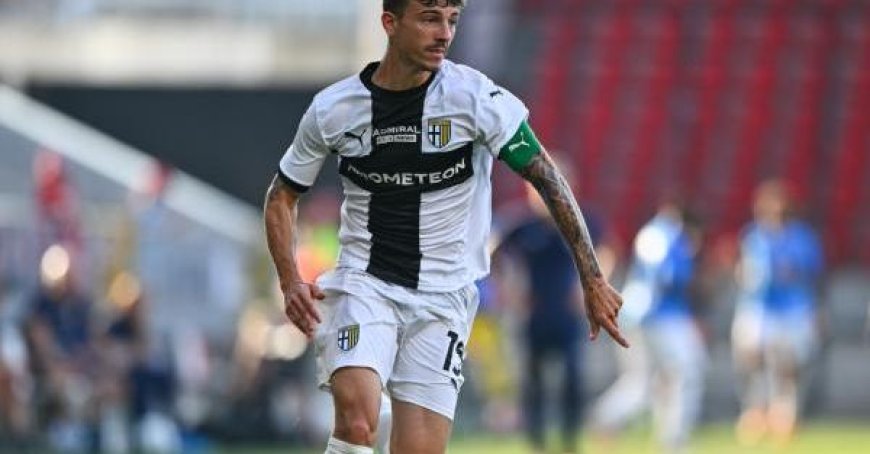 Parma-Galatasaray: Suzuki startet von Anfang an. Rückkehr von Man. Hernani trifft für Parma. 1-0 in der 42. Minute.