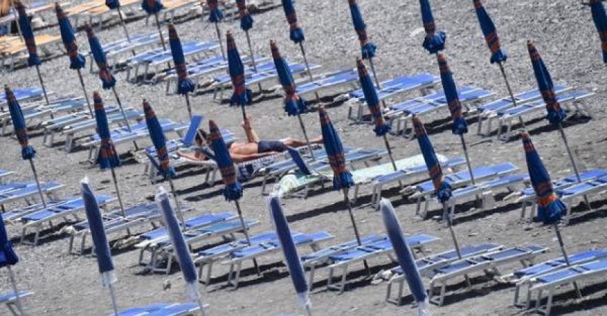 Les plagistes protestent, deux heures de grève des parasols