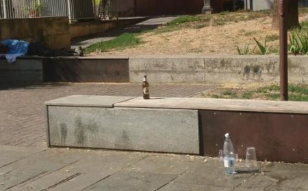 Piazzale Salvo D’Acquisto, un bivouac et une sieste au milieu des jeux des enfants