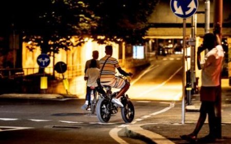 Samstagabend in der Station: Bier, Streit und Drogenhändler auf Fahrrädern