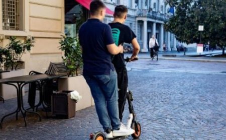 Les trottinettes sauvages : des règles plus strictes nécessaires