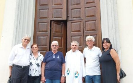 Feierliche Messe und besondere Segnung in der Kirche von Valera – Fotos