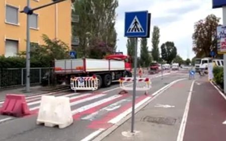 Via Mantova unterbrochen: Gemeldete Arbeiten, aber es gibt Leute, die auf der Baustelle ankommen – Video.