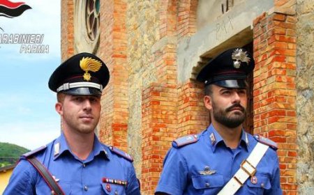 Un homme de 54 ans dénoncé par les carabiniers à Salsomaggiore pour avoir simulé une prière tout en volant la boîte de collecte des offrandes