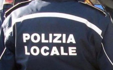 Un homme de 56 ans, sanctionné pour stationnement interdit, perce les pneus de trois voitures de police locales