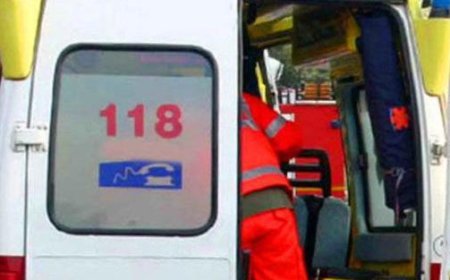 Car and Tractor Collision Leaves Two Seriously Injured in Via Langhirano