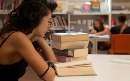 Augmentation des prêts en bibliothèque et boom des livres électroniques
