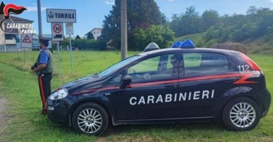 Un Italien de 47 ans surpris en train de conduire avec un permis révoqué, se fait passer pour son frère.