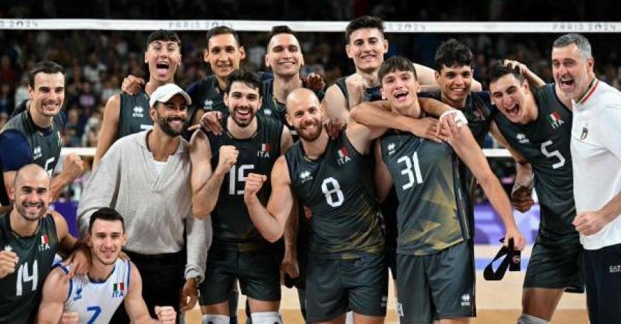 L’Italie bat la Pologne, remporte le groupe et passe en quart de finale : lundi, elle affrontera le Japon