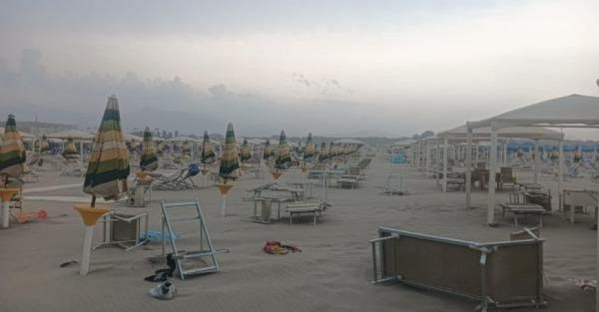 Starker Wind und Schäden zwischen Viareggio und Cinquale, Lufttrompete in Lido di Camaiore