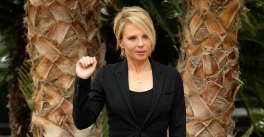 Mauro Coruzzi: “Sommer, das Fernsehen voller Wiederholungen in Erwartung des Herbstes und der Wunder von Maria (De Filippi)”