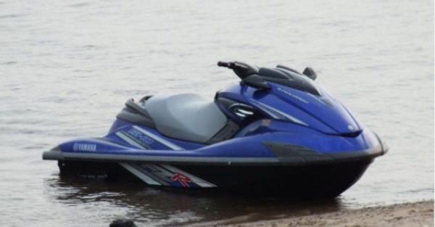 Accident de jet-ski en Albanie : un Italien de 19 ans meurt, son ami arrêté