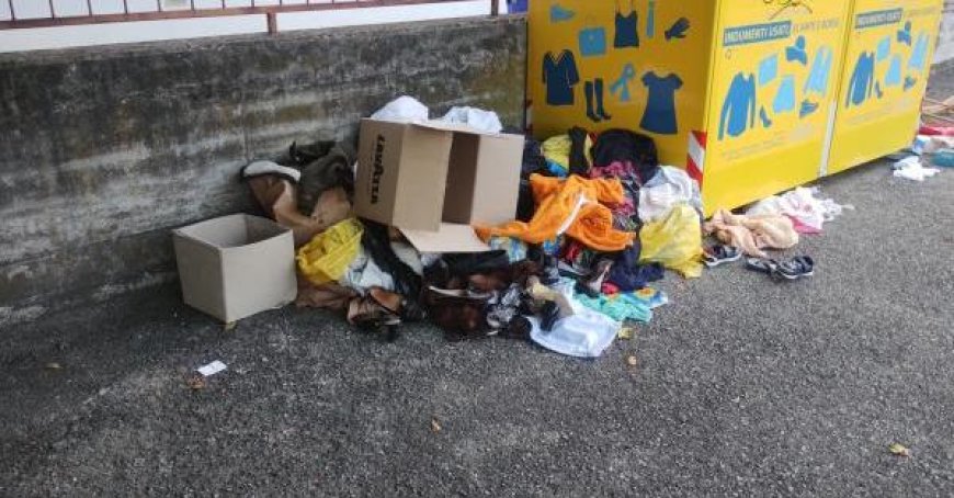Müllablagerungen in der Ravenna-Straße – Fotos