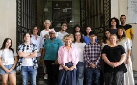 Douze jeunes filles et garçons commencent leur expérience socio-culturelle aujourd’hui dans les communes de Parme et Montechiarugolo
