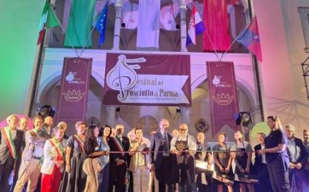 Eröffnung des Schinkenfestivals in Langhirano – Video – Fotos