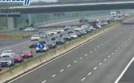 Verkehrsstörungen auf der A1 zwischen Parma und Fidenza. Regen in Autocisa.