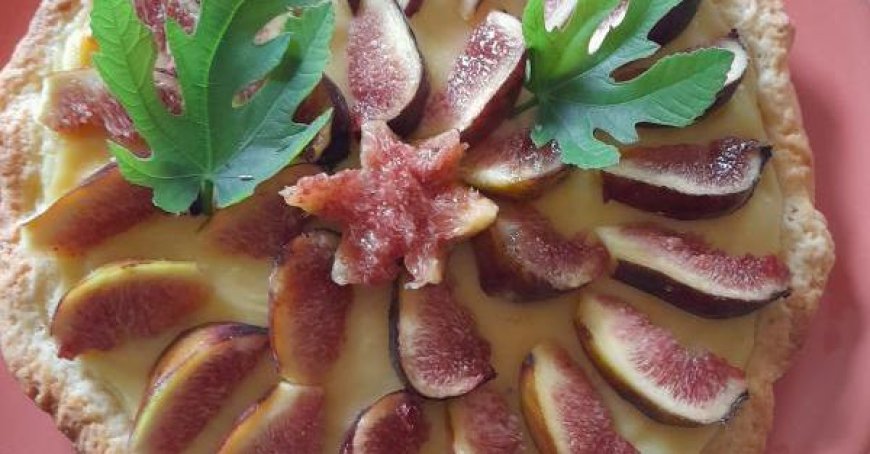 Découvrez la recette de la tarte traditionnelle aux figues de saison