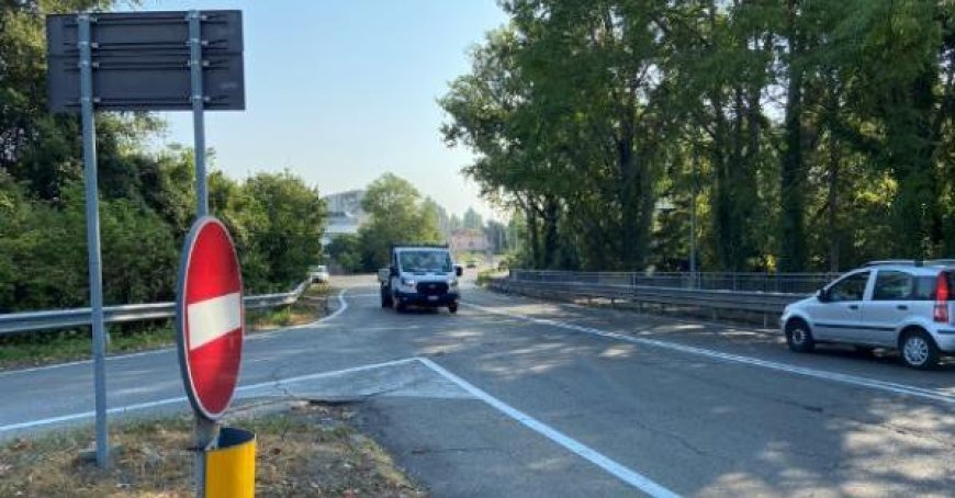 Autofahrer stellt sich nach Unfall mit pakistanischem Jugendlichen, dessen Leben am seidenen Faden hängt