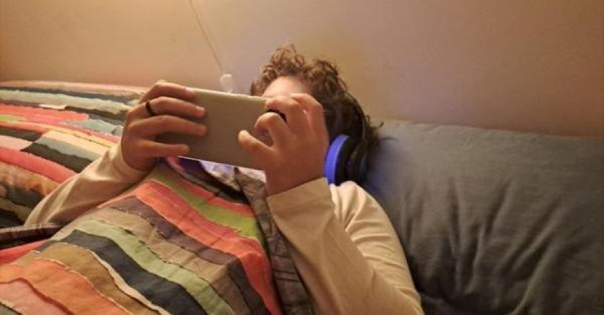 L’utilisation du smartphone au lit diminue la qualité du sommeil