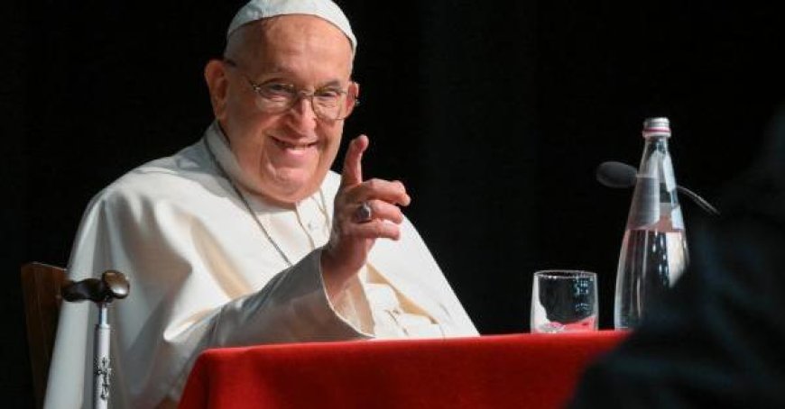 Le Pape s’oppose à ceux qui préfèrent les chiens et les chats à leurs enfants