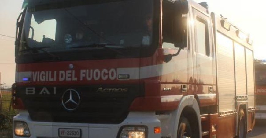 Feuer in Chiozzola, Stromausfall in Industriezone: Feuerwehr im Einsatz