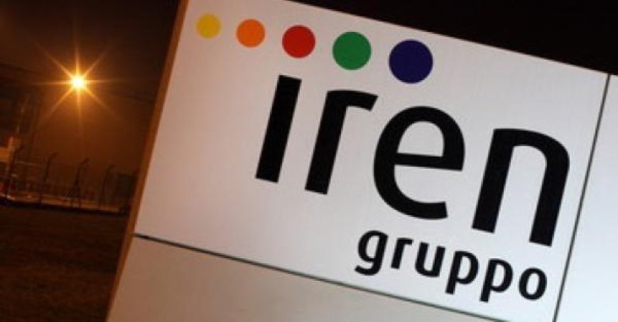 Les informateurs d’Iren arrivent à Medesano pour la livraison de contenaires et sacs pour la collecte des déchets.