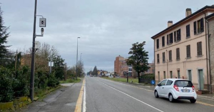 Vertrauen, der Autovelox-Fall: Auseinandersetzung und Antwort zwischen Aiello und dem Bürgermeister