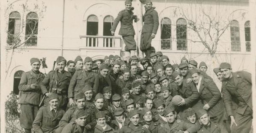 8. September: Stimmen und Erinnerungen aus den Tagen zwischen Krieg und Waffenstillstand – Fotoausstellung
