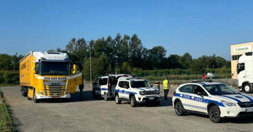 Busseto und Soragna: Kontrollen von schweren Fahrzeugen mit dem “Police Controller”