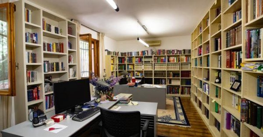 Die Sprachbibliothek sucht ein neues Zuhause in Parma