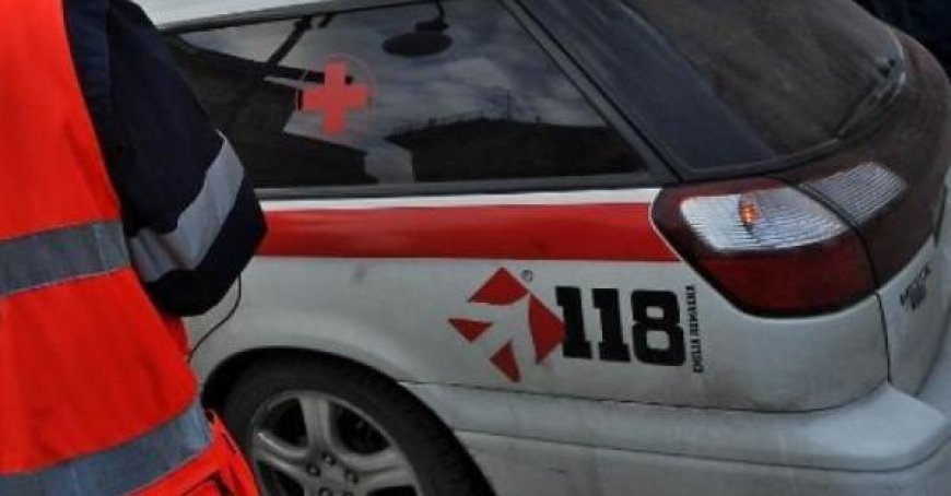 Un personne âgée blessée après une chute à vélo dans Viale Pasini